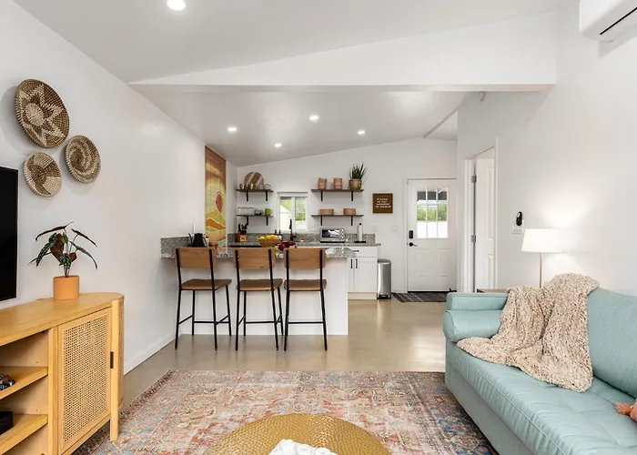 Designer With Guest House, Pool, Hot Tub * Tucson