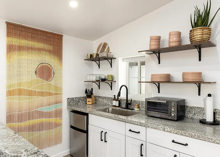 Сasa de vacaciones Designer With Guest House, Pool, Hot Tub Tucson